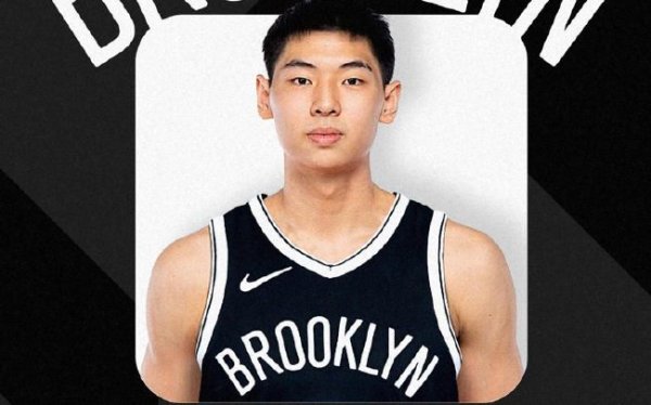 韦德体育 崔永熙NBA季前赛首秀 出场8分钟孝顺1分2篮板