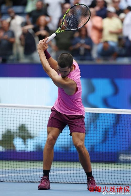 ATP总决赛:阿尔卡拉斯小组赛淘汰,鲁德半决赛对阵辛纳 ATP总决赛:阿尔卡拉斯小组赛淘汰,鲁德半决赛对阵辛纳