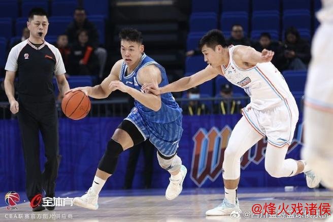 CBA伤病:景菡一左膝前交叉韧带断裂 CBA伤病:景菡一左膝前交叉韧带断裂