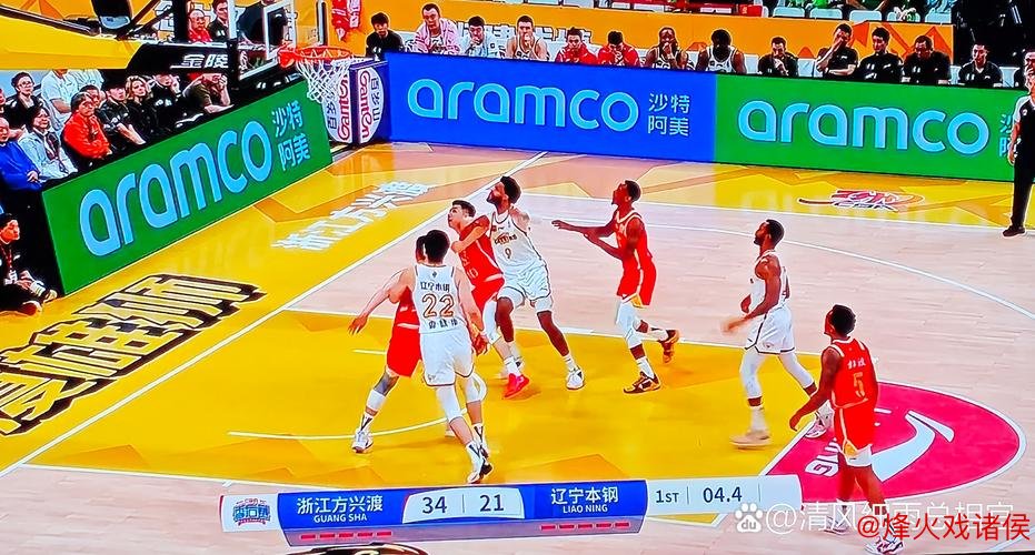 广厦主场碾压辽宁，外援短板暴露无遗，半场领先近20分难逆转，上海轻松击败江苏，团队协作彰显实力，积分榜再掀波澜谁能笑到最后？