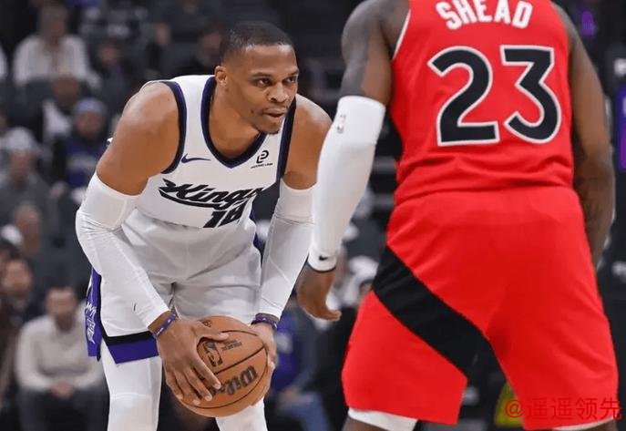 NBA疯了！尼克斯54分血洗创队史纪录，掘金止颓快船躺收大礼，西部乱成一锅粥