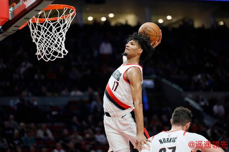 开拓者127-110横扫热火！喜提4连胜，夏普27+7+4，杨瀚森时运不济