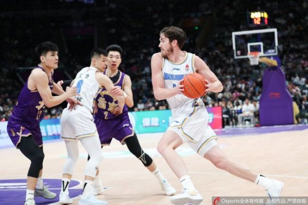 韦德体育官网 曾凡博17+8首钢胜北控 阿不都26+11新疆胜上海